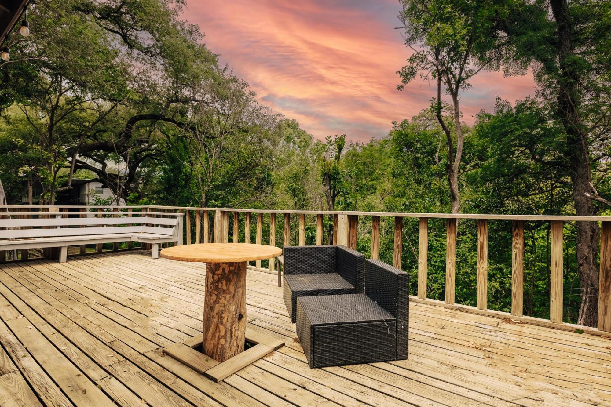 Group Retreat At Charming Twin Treehouses Near Ut Campus 奧斯汀 外观 照片
